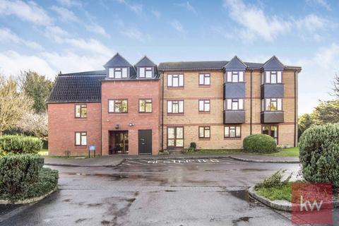 2 bedroom apartment for sale, Crescent Dale, Shoppenhangers Road, Maidenhead,  SL6