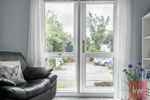 2 bedroom apartment for sale, Crescent Dale, Shoppenhangers Road, Maidenhead,  SL6