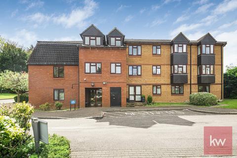2 bedroom apartment for sale, Crescent Dale Shoppenhangers Road, Maidenhead, SL6