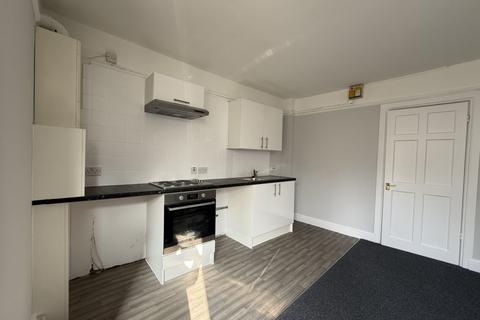 1 bedroom flat to rent, Foord Road South, Folkestone, CT20