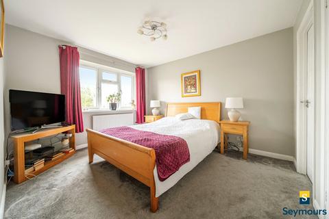 6 Bridgehill Close, Guildford, GU2 8BA