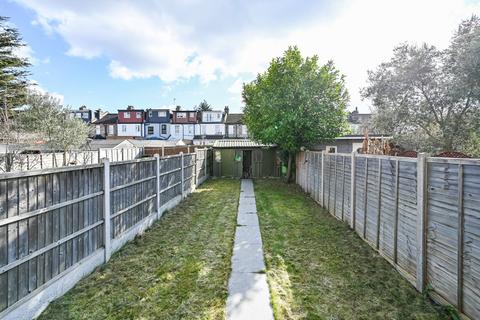 3 bedroom terraced house for sale, Empress Avenue, Chingford, London, E4