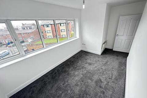 2 bedroom apartment to rent, Birch Lane, Manchester, M13