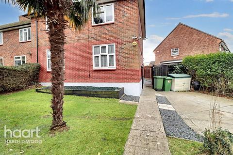1 bedroom flat for sale, Sedgefield Crescent, Harold Hill