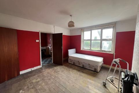 6 Braemore Road, Stoke-on-trent, ST2 8JS