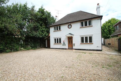 4 bedroom detached house to rent, Sandhurst Road, Wokingham RG40