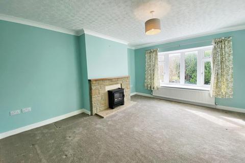 2 bedroom detached house to rent, Lawnway, York