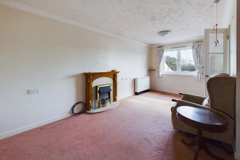 1 bedroom flat for sale, Haig Court, Cambridge