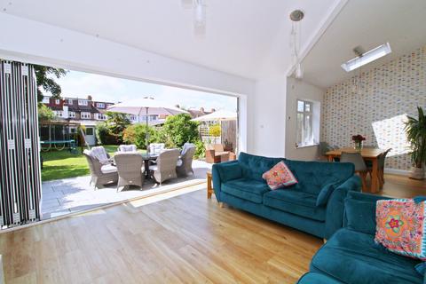 50 Gordon Road, Beckenham, BR3 3QF