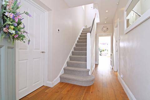 50 Gordon Road, Beckenham, BR3 3QF