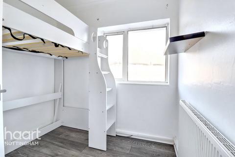 28 Frinton Road, Nottingham, NG8 6GZ