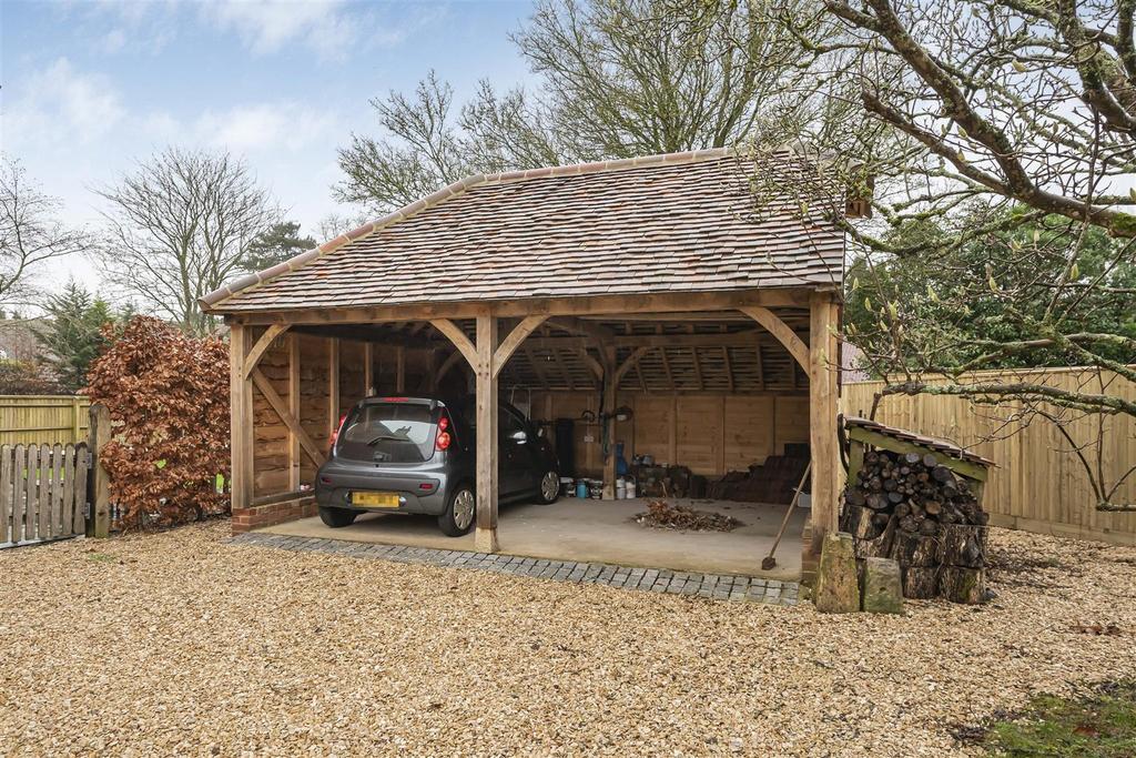 185 25733 car port 2.JPG