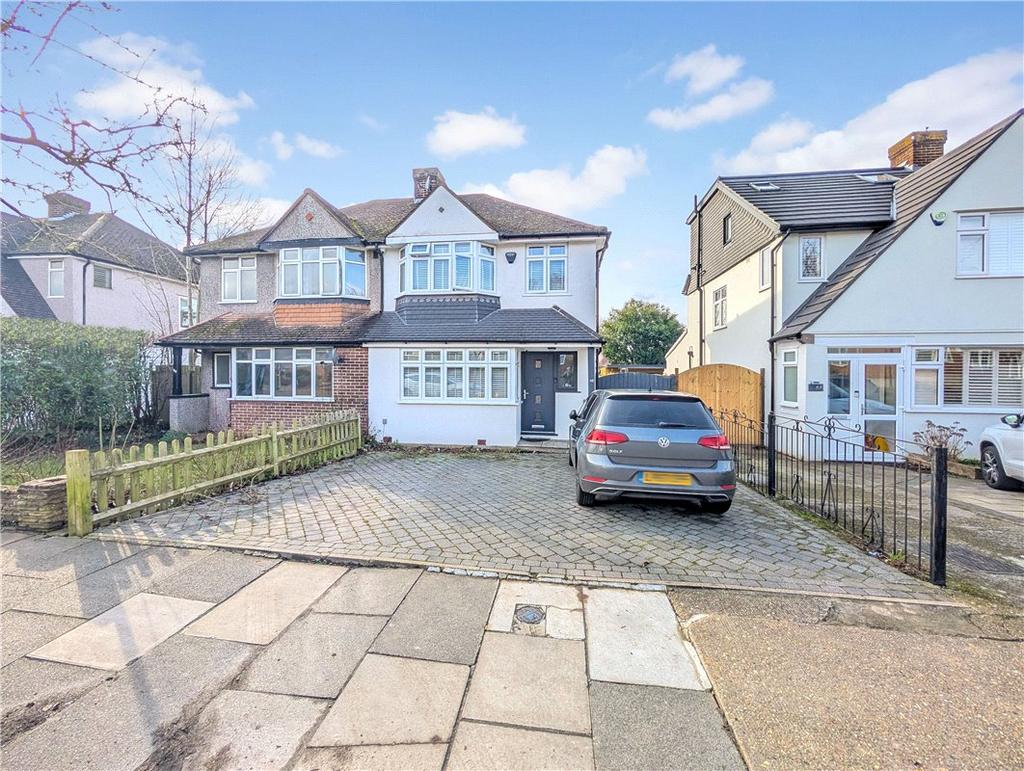 Gillmans Road, Orpington, Kent, BR5 3 bed semi-detached house for sale ...