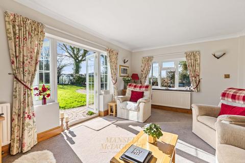 Oaks Cottage Brickhouse Lane, Newchapel, Lingfield, RH7 6HY
