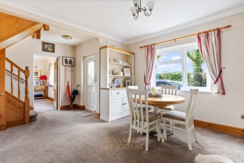 Oaks Cottage Brickhouse Lane, Newchapel, Lingfield, RH7 6HY