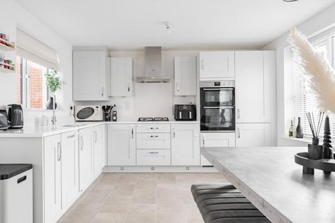 13 Bennett Crescent, Hethersett, Norwich, NR9 3FS