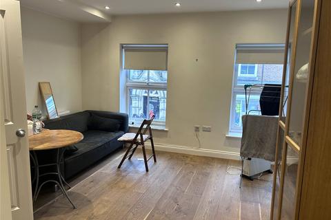 1 bedroom apartment to rent, Flat 1-144a High Street, Barnet, Herts, EN5