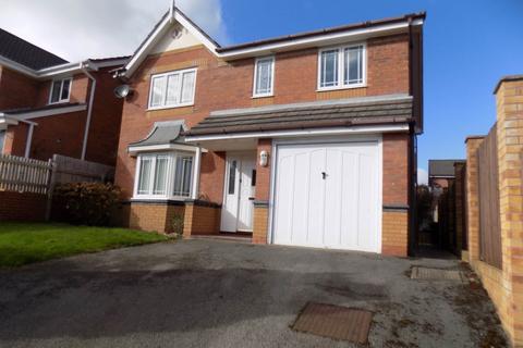 4 bedroom detached house to rent, Eurgain Avenue, Connah`s Quay, CH5 4PW.