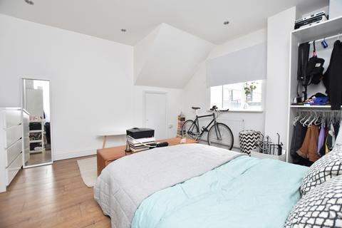 1 bedroom flat to rent, Anerley Hill Crystal Palace SE19