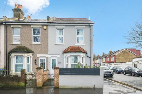 4 bedroom end of terrace house for sale, Meadow View Road, Thornton Heath, CR7