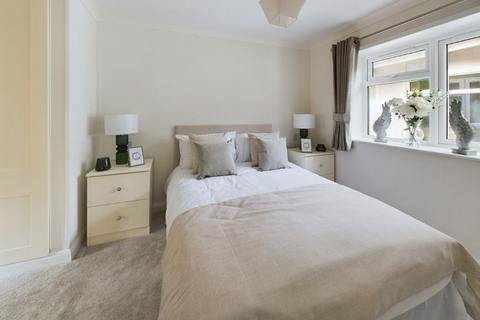 2 bedroom park home for sale, Cheltenham, Gloucestershire, GL50