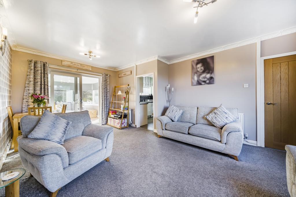 1251929 (3)