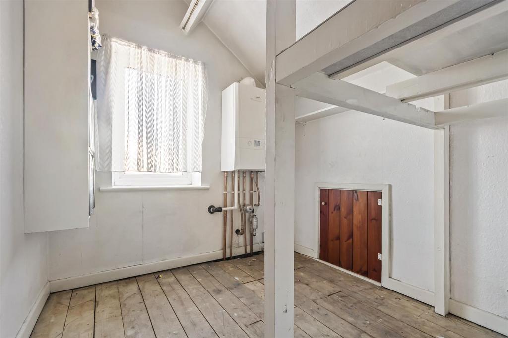 Store room/office