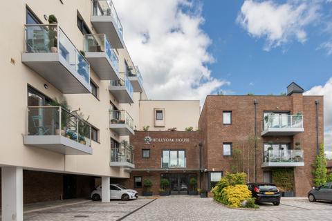 2 bedroom flat for sale, High Road, Loughton, IG10
