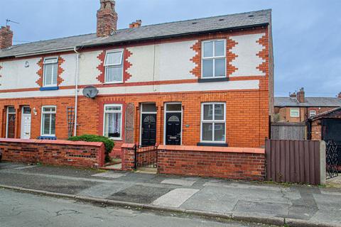 2 bedroom end of terrace house to rent, Powell Street, Warrington WA4