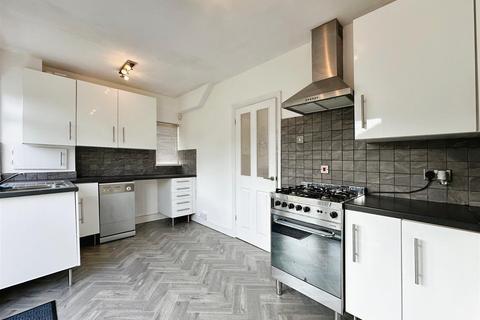 2 Acadia Grove, Hessle, HU13 0AL
