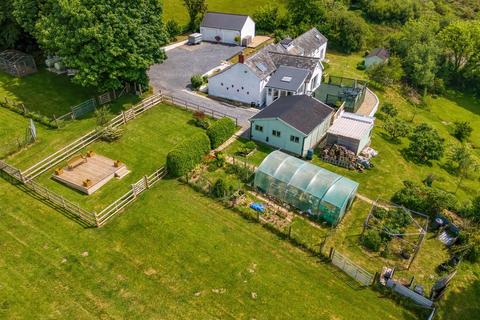 4 bedroom detached house for sale, Blaenycoed Road, Carmarthen