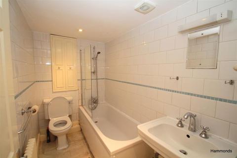 1 bedroom flat to rent, Grove Road, London