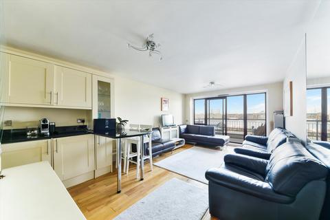 2 bedroom apartment for sale, Towerside, Wapping High Street, London, E1W