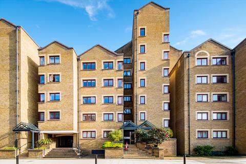 2 bedroom apartment for sale, Towerside, Wapping High Street, London, E1W