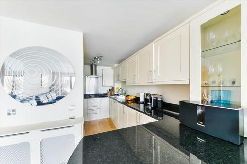 2 bedroom apartment for sale, Towerside, Wapping High Street, London, E1W