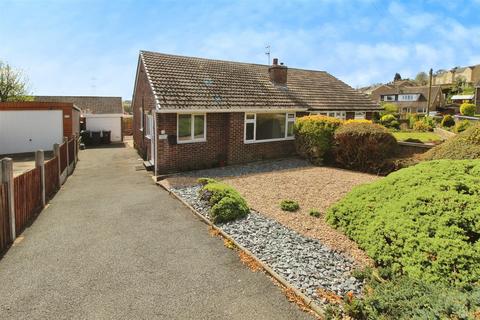 2 bedroom semi-detached bungalow for sale, Markfield Avenue, Bradford BD12