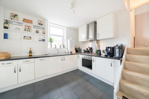 2 bedroom flat for sale, London N8,  N8,  N8