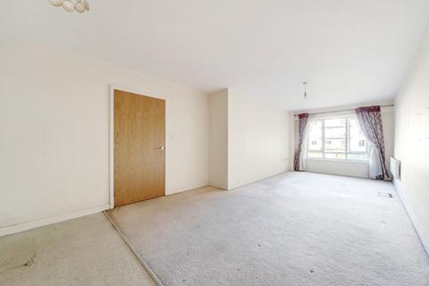 3 bedroom apartment for sale, Boulevard Drive, London NW9