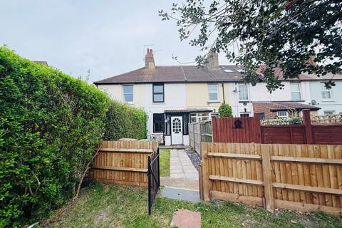 2 bedroom cottage to rent, Bush Road, Cuxton