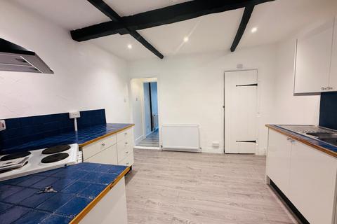 2 bedroom cottage to rent, Bush Road, Cuxton