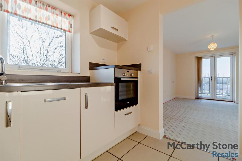 8636808-interior07-800.jpg