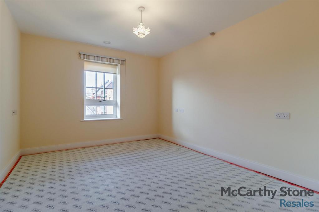 8636808-interior10-800.jpg