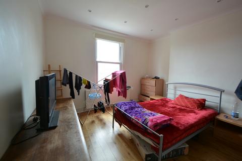 1 bedroom flat to rent, Shepherds Bush Road, W6