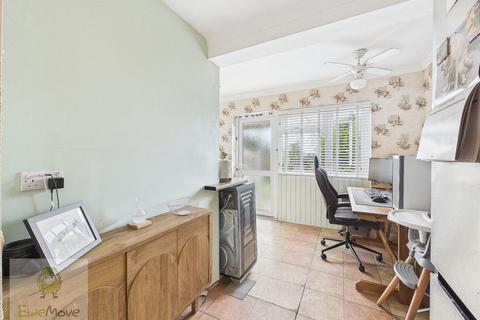 142 Avery Way, Allhallows, Rochester, ME3 9PX
