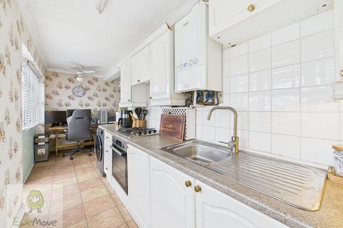 142 Avery Way, Allhallows, Rochester, ME3 9PX
