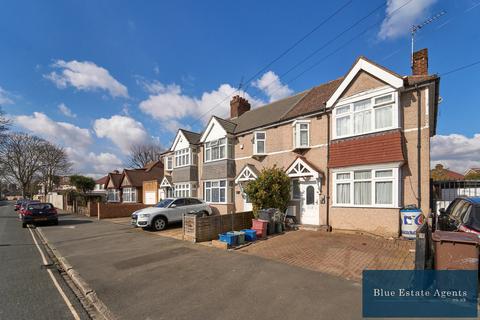 3 bedroom end of terrace house for sale, Maswell Park Crescent, Hounslow, TW3