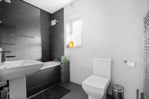 3 Hayfield Yard, London, E1 4LL