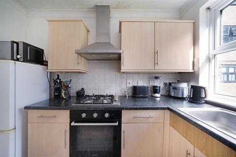 12 Bartholomew Square, London, E1 5PH