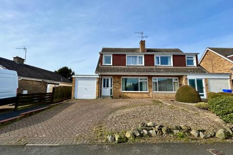 3 bedroom semi-detached house to rent, 3 Bed Semi-Detached Dormer Bungalow, Viking Road, Bridlington, YO16 6TW