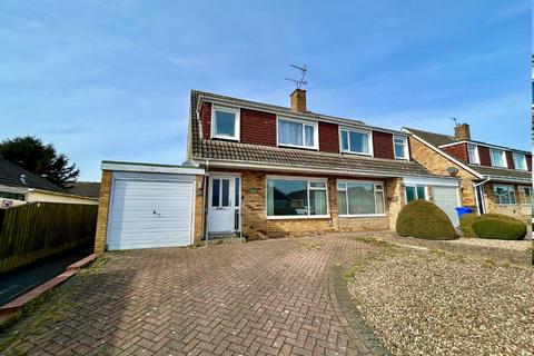 3 bedroom semi-detached house to rent, 3 Bed Semi-Detached Dormer Bungalow, Viking Road, Bridlington, YO16 6TW